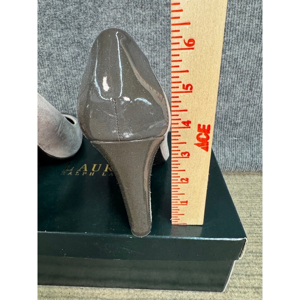Lauren Ralph Lauren Suede Patent Leather Cap Toe Pumps Beige Taupe 8B - Picture 5 of 9